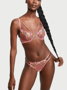 [세트] VERY SEXY Unlined Rose Embroidered Demi Bra 11200672 &amp; VERY SEXY Rose-Embroidered String Bikini Panty 11199392